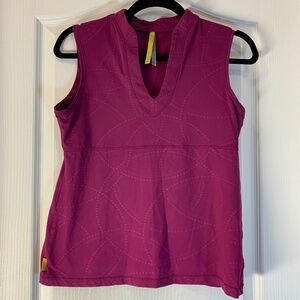 LOLE Athletic Sleeveless Top – Sport Tank with Subtle Design | Medium